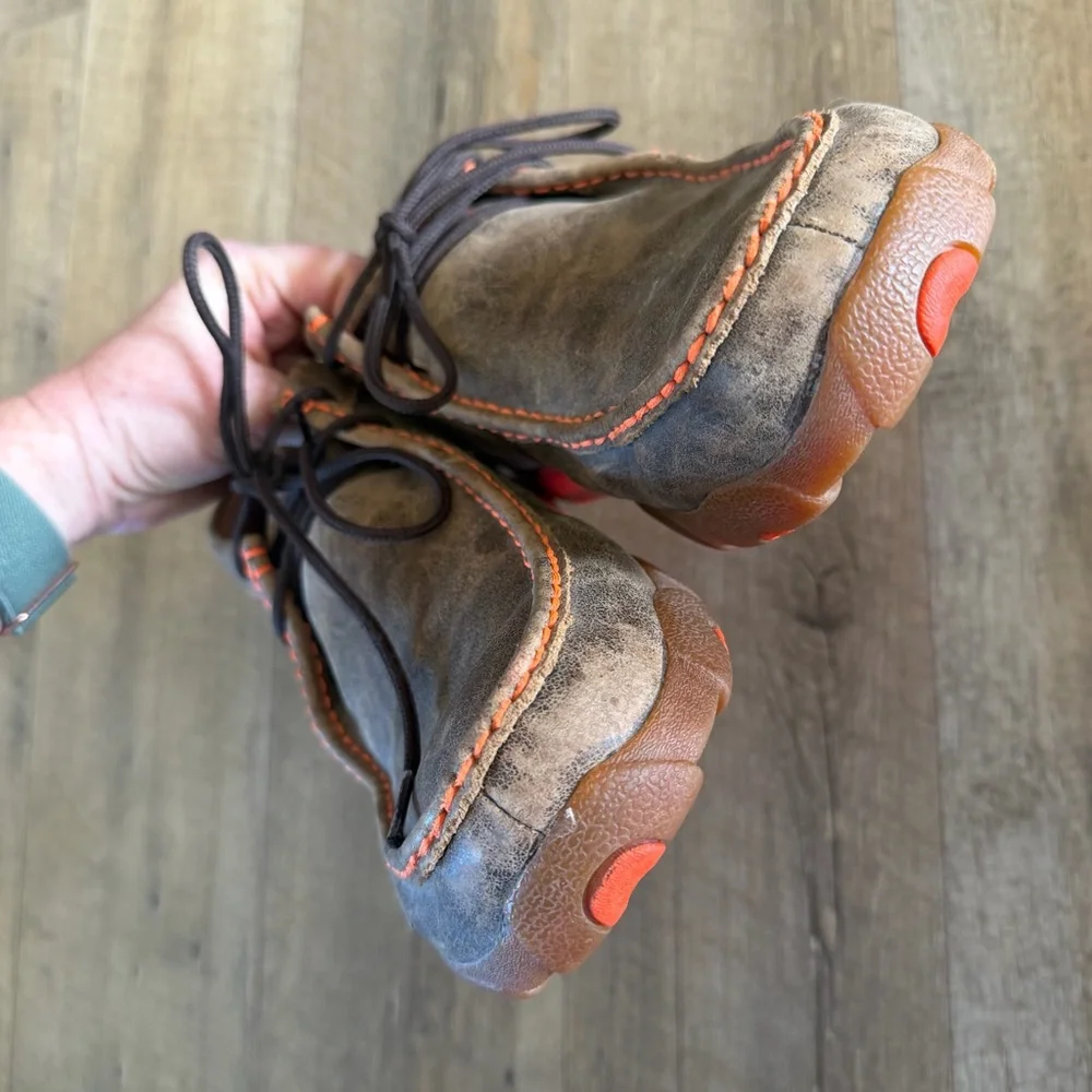 Twisted X Men's Brown & Orange Driving Moc
